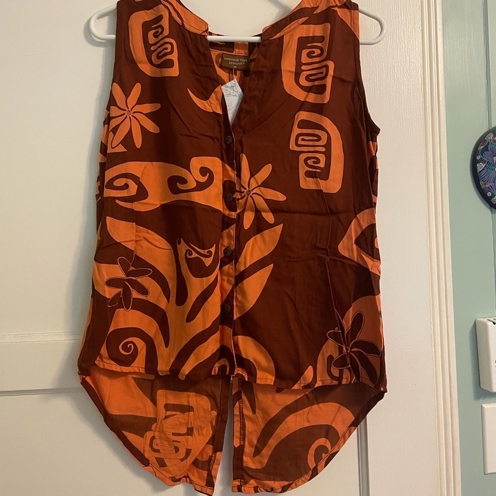 Wahine toa Moani top